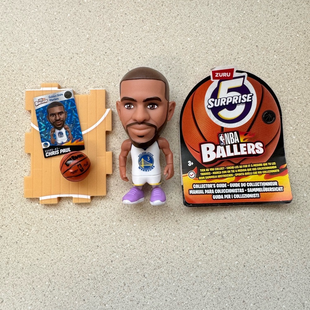 Zuru 5 Surprise NBA Ballers